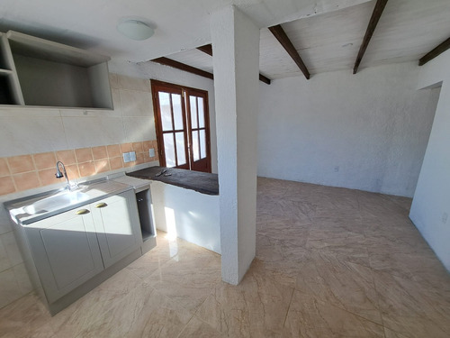 Inmobiliaria Costa Azul Vende Estrenar Casa De 4 Dormitorios, Mas Apartamento Completo En El Centro De La Paloma, Rocha.