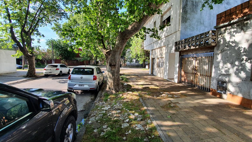 Imagen 4 de 10 de Departamento 2 Ambientes Dueño Directo Moron Centro