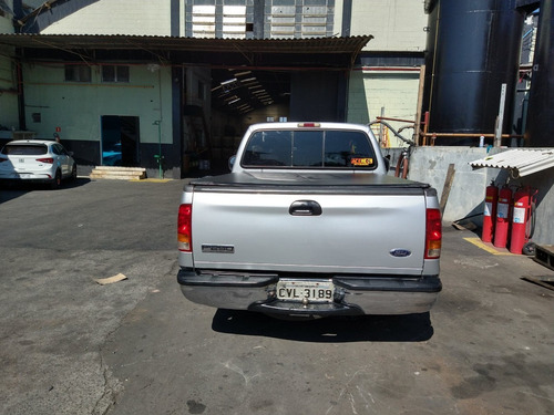 Ford F-250 3.9 Super Duty 2p
