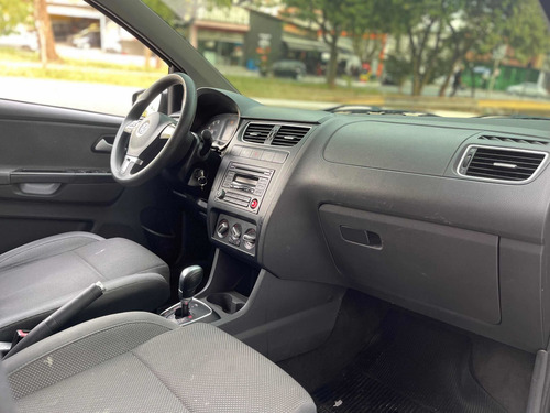 Imagem 7 de 10 de Volkswagen Fox 2013 1.6 Vht I-motion Total Flex 5p