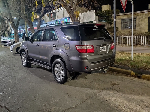 Imagen 3 de 10 de Toyota Sw4 2009 3.0 I Srv C/cuero 4x4 (2009)