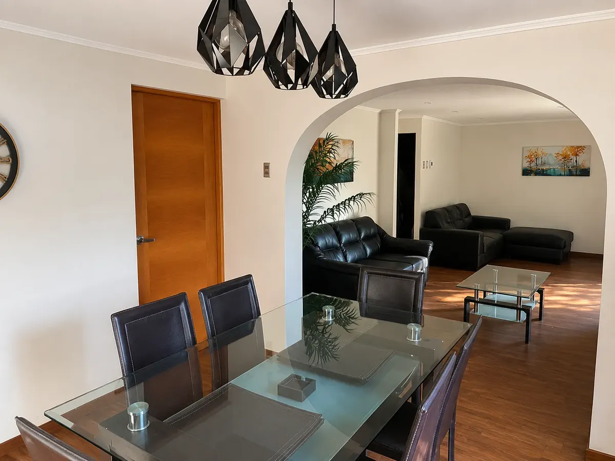 Imagen 3 de 16 de Casa 6d + 4b Gran Terreno | Sector Los Dominicos| Las Condes