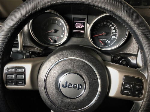 Imagen 12 de 14 de Jeep Grand Cherokee Laredo Lujo