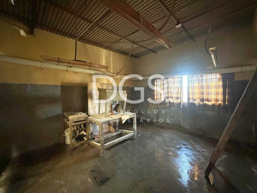 Depósito Galpón En Venta Ubicado En Wilde