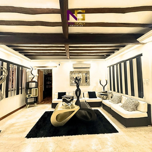 Casa En Urb. Piedras Negras. Playa Guacuco. Isla De Margarita