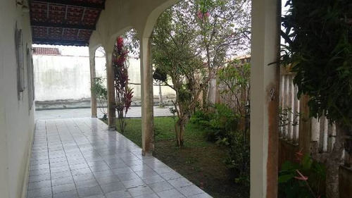 Casa Com 800 Metros Do Mar Em Itanhaém - 4667 | A.c.m