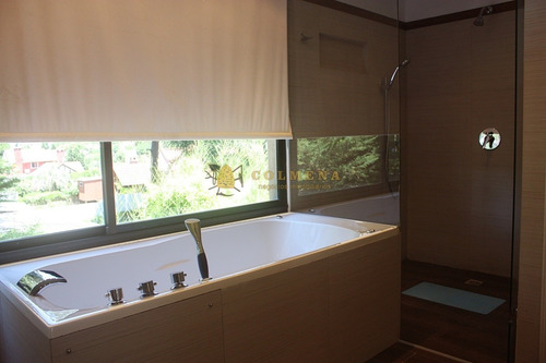 Casa En Rincón Del Indio 5 Dormitorios Con Piscina- Ref: 2464