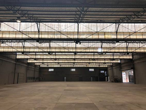 Imagem 1 de 15 de 4.200m² Área Construída - 835m² Área De Escritório E Apoio - Dp1546