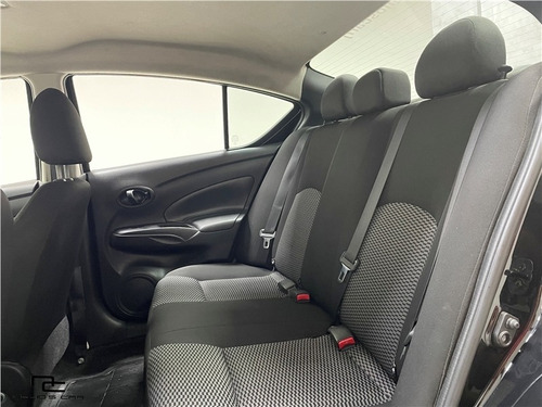 Imagem 8 de 11 de Nissan Versa 1.0 12v Flex V-drive Manual
