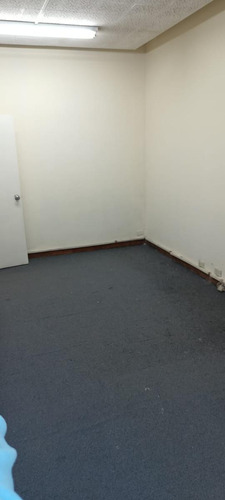 Hipolito Yrigoyen 850, Capital Federal ¡oficina En Alquiler!