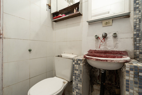 Ph En Venta De 3 Ambientes Con Terraza En Balvanera.