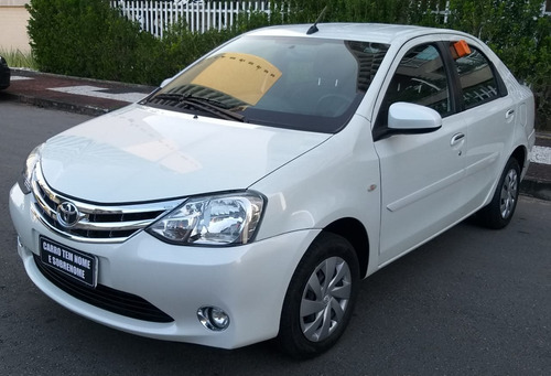 Toyota Etios 1.5 Xs Sedan 16v Flex 4p Automático