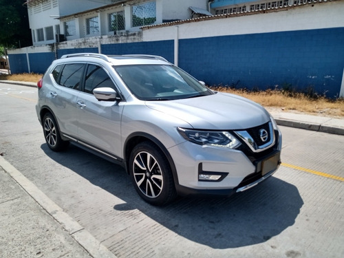 Imagen 2 de 10 de Nissan X-trail 2019 2.5 Exclusive