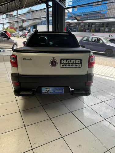 Fiat Strada 1.4 Hard Working Cab. Dupla Flex 3p