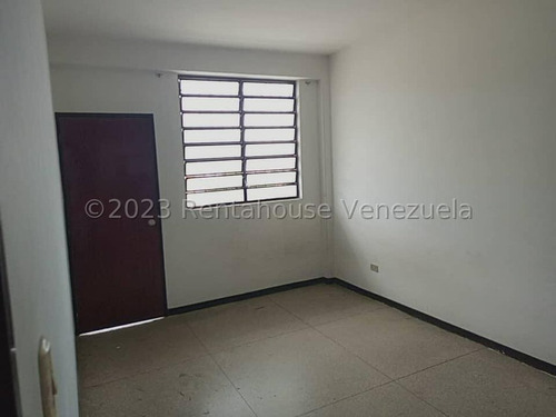 Imagen 17 de 24 de Edificio Ubicado En La Avenida Brager, Cuatro Apartamento, Dos De Ellos De 108 Mtrs2 Y Dos De 84 Mtrs2, Piso 1 Y 2. En La Planta Baja Dispone De Cuatro Santa Maria Para Locales Comerciales