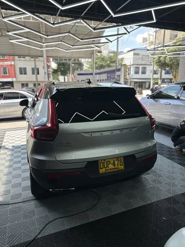 Volvo XC40 2.0 T5 Awd R-design