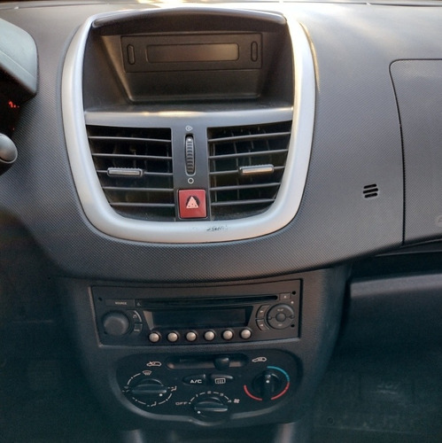 Imagen 6 de 12 de Peugeot 207 Compact