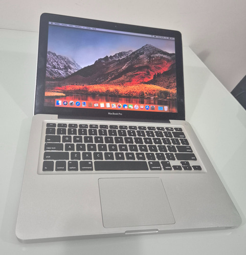Macbook Pro 2011 I5 Ssd 256gb 8gb Ram Prateado (Usado)