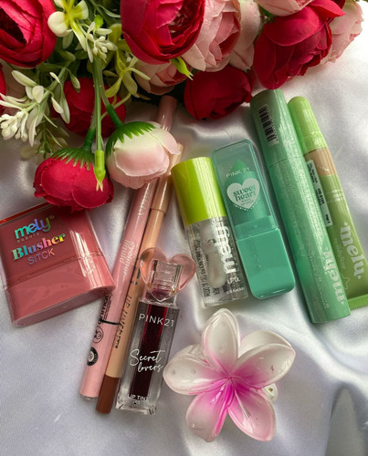 Combo De Maquillaje Completo Ideal Look Con Broche De Regalo