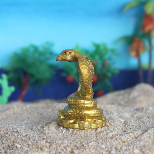 Lingotes Estatua De Serpiente Escultura De Resina Figura