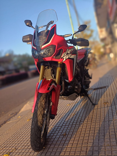 Honda Africa Twin At 1000 2017 Performance Bikes