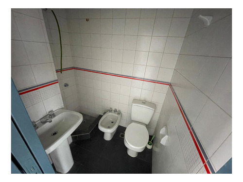 Imagen 14 de 24 de Excelente Oficina 1 Amb Divisible Baño Y Kitchenette