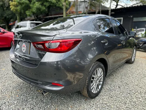 Mazda 2 1.5 Grand Touring Lx Sedan