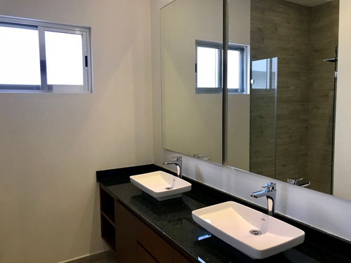 Imagen 10 de 14 de Increible Casa En Residencial Aqua By Cumbres 4 Recs 4 Baños