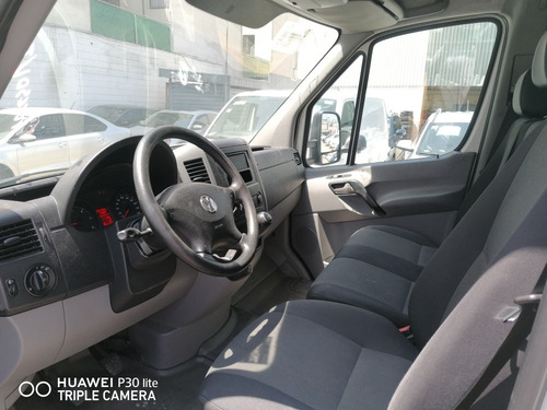 Imagen 9 de 10 de Volkswagen Crafter 2017 2.0 Chasis Cabina 5.0 Ton Lwb Mt