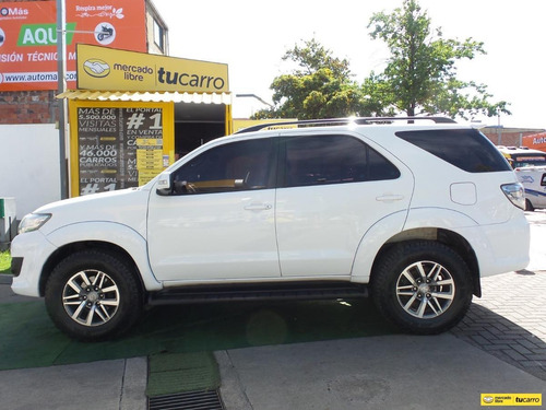 Imagen 4 de 15 de Toyota Fortuner 2.7 4x2 Gasolina