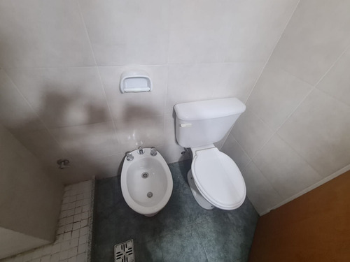 Departamento 2 Ambientes | Morón Centro | En Planta Baja Con Patio