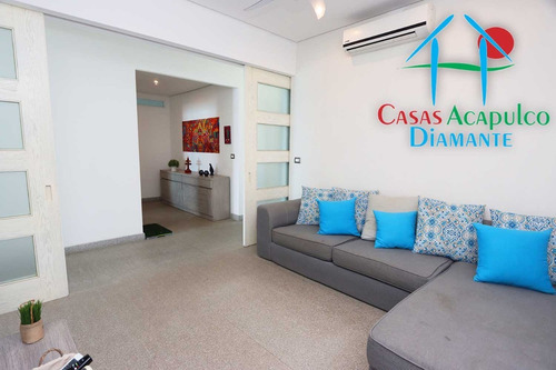 Imagen 19 de 30 de Cad Ocean Front 803. Terraza Con Vista Frontal Al Mar