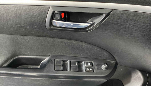 Imagen 8 de 15 de 120900 - Suzuki Swift 2012 Con Garantía
