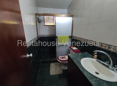 Bellísima Y Acogedora Casa En Venta Colinas De Carrizal, Altos Mirandinos 25-12196 Edf