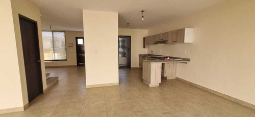 Casa En Renta En Zibatá