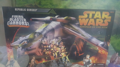 Star Wars Republic Gunship, Ep Iii, Com Tarrets Exclusives.
