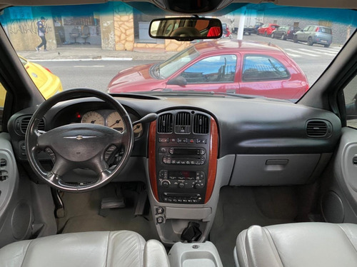 Imagem 5 de 12 de Chrysler Grand Caravan 3.3 Limited 2006 - 7 Lugares