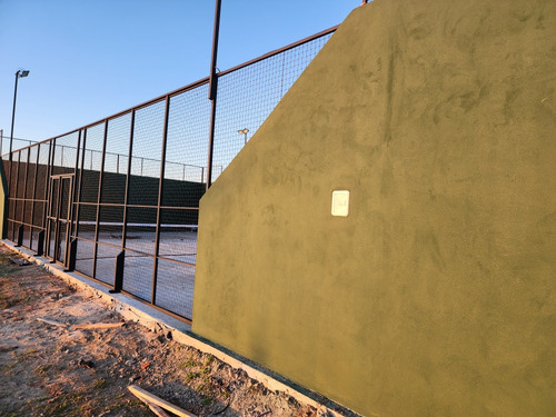 Canchas De Padel Llave En Mano. Cambio De Alambrado.
