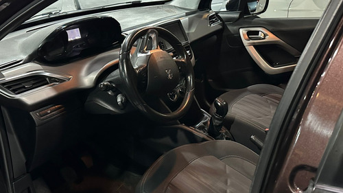 Peugeot 208 1.6 Allure