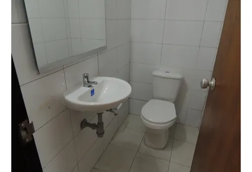 Vendo Local Comercial Chapinero Ed. Seguros Bolívar