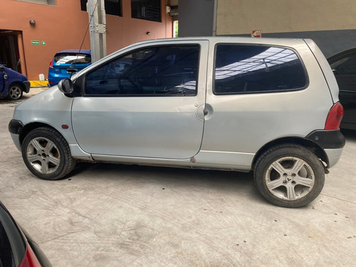 Imagen 2 de 10 de Renault Twingo Privilege - 2001