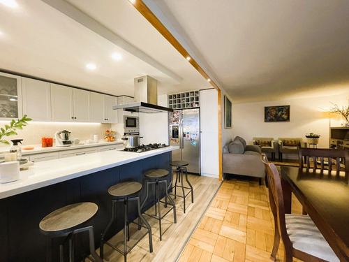 Depto En Venta Remodelado 3d + 3 B Las Condes