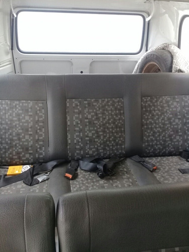 Imagem 4 de 15 de Volkswagen Kombi Estandart Passageiro