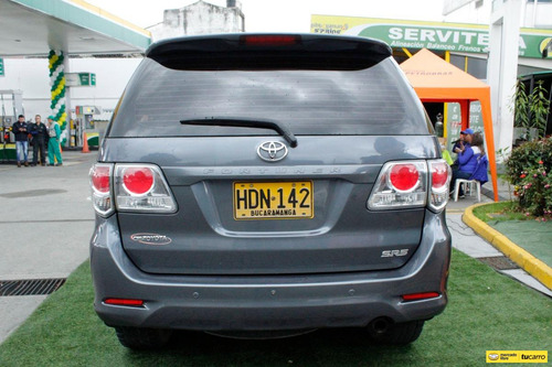 Imagen 7 de 25 de Toyota Fortuner Sr5