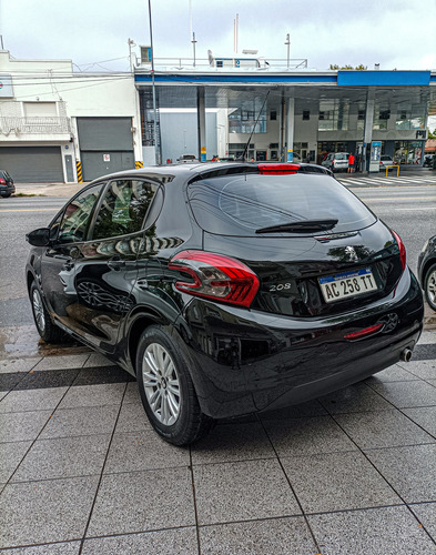 Peugeot 208 1.6 Allure