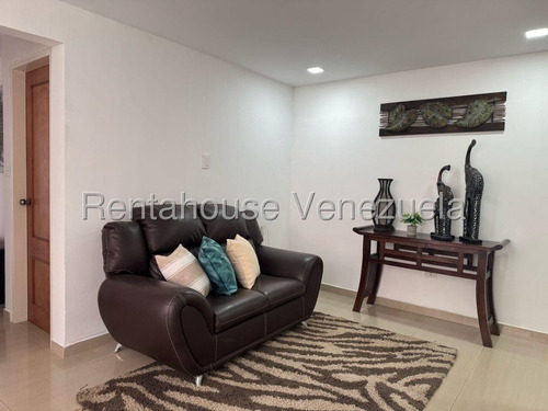 Km Apartamento (1 Nivel) En Alquiler En Colinas De La Tahona, Distrito Metropolitano