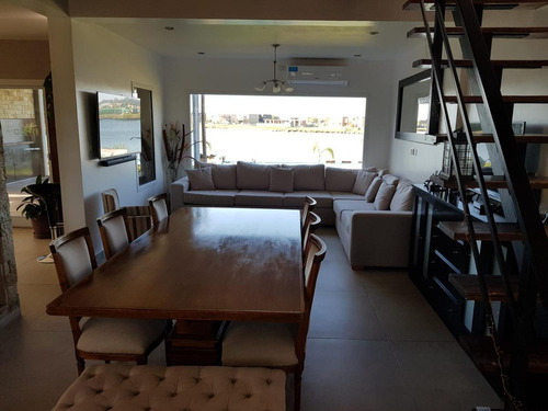 Imagen 6 de 25 de Casa En Venta Con Vista A La Laguna En Barrio San Sebastian, Pilar