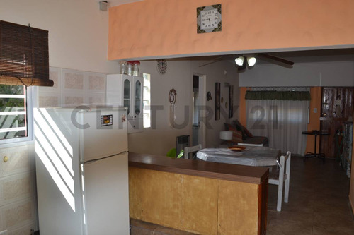 Casa En Venta - Complejo Turistico - Inversión - Acepta Permuta - Villa Gesell - Costa Atlantica