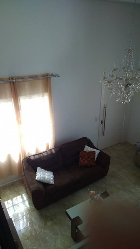 Imagem 4 de 13 de Linda Casa - 04 Dormitórios C/ Suíte E Piscina - Barreiros - 2387