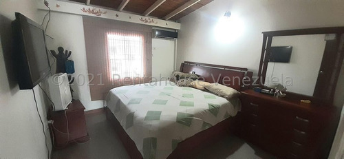 Imagen 19 de 30 de Casa Quinta En Venta En Urbanismo Privado De Quibor 0.4.2.4.5.9.3.7.5.4.2/ Cuenta Con Piscina, Vigilancia Las 24 Horas Del Dia, Cancha Deportiva, Caney